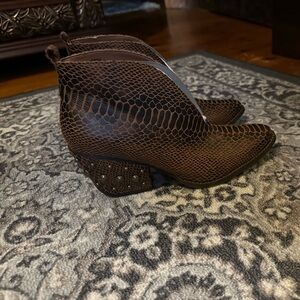 Coconuts By Matisse Roper Brown Ankle Boots Size 10M   I